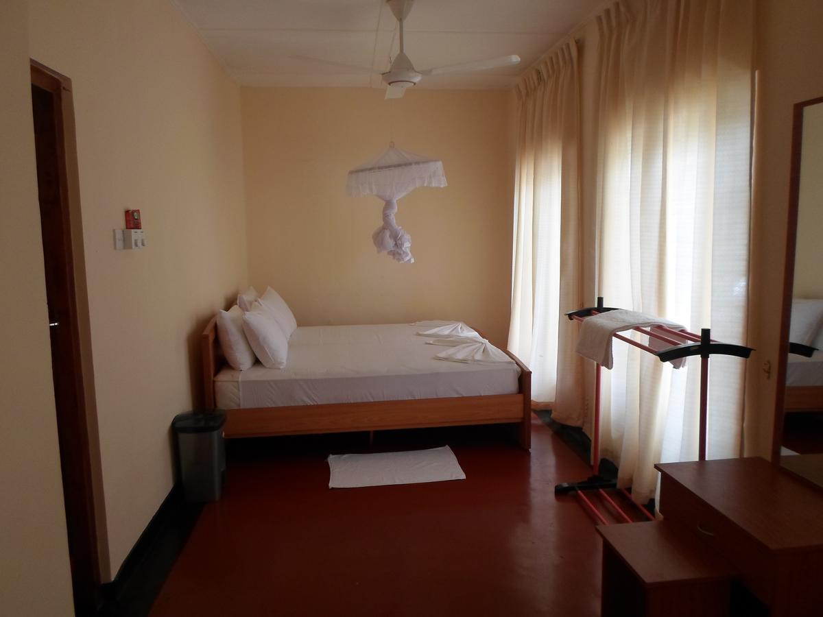 Hotel Swiss Garden Tourist Rest Anuradhapura Exterior foto
