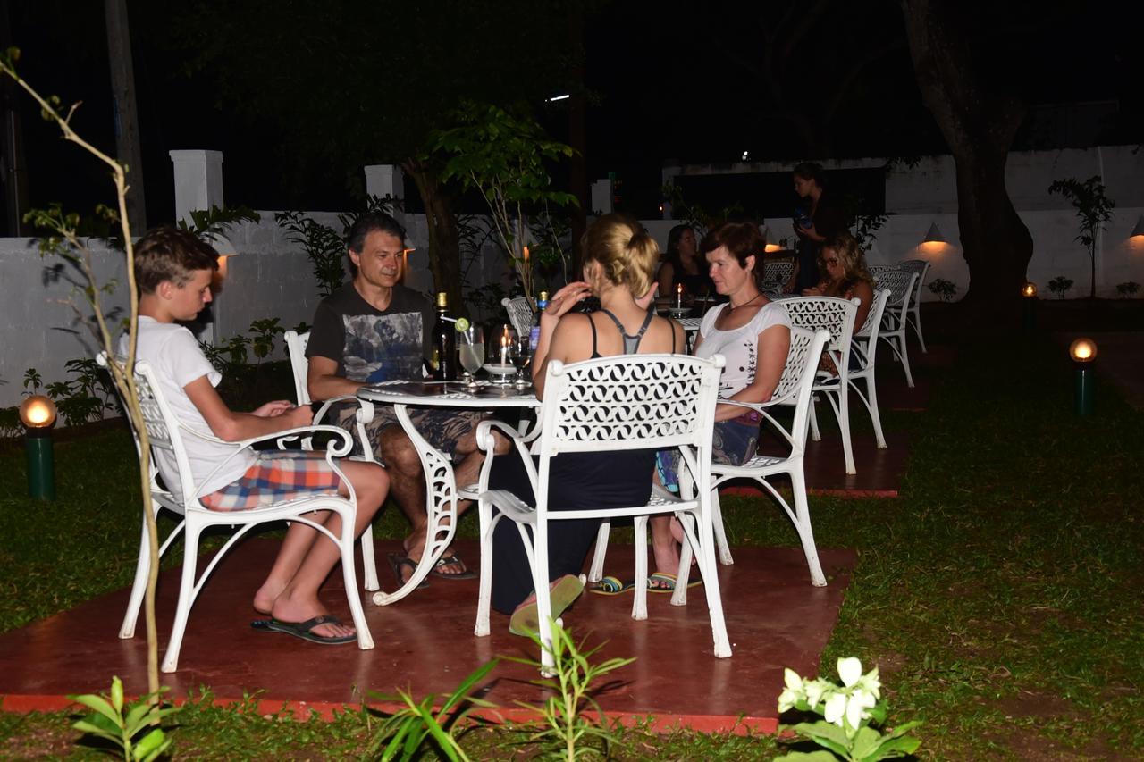 Hotel Swiss Garden Tourist Rest Anuradhapura Exterior foto