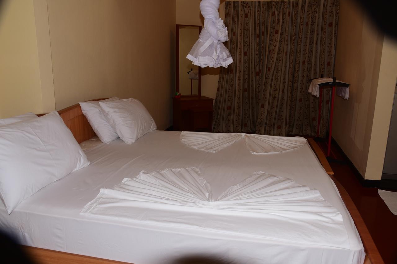 Hotel Swiss Garden Tourist Rest Anuradhapura Exterior foto